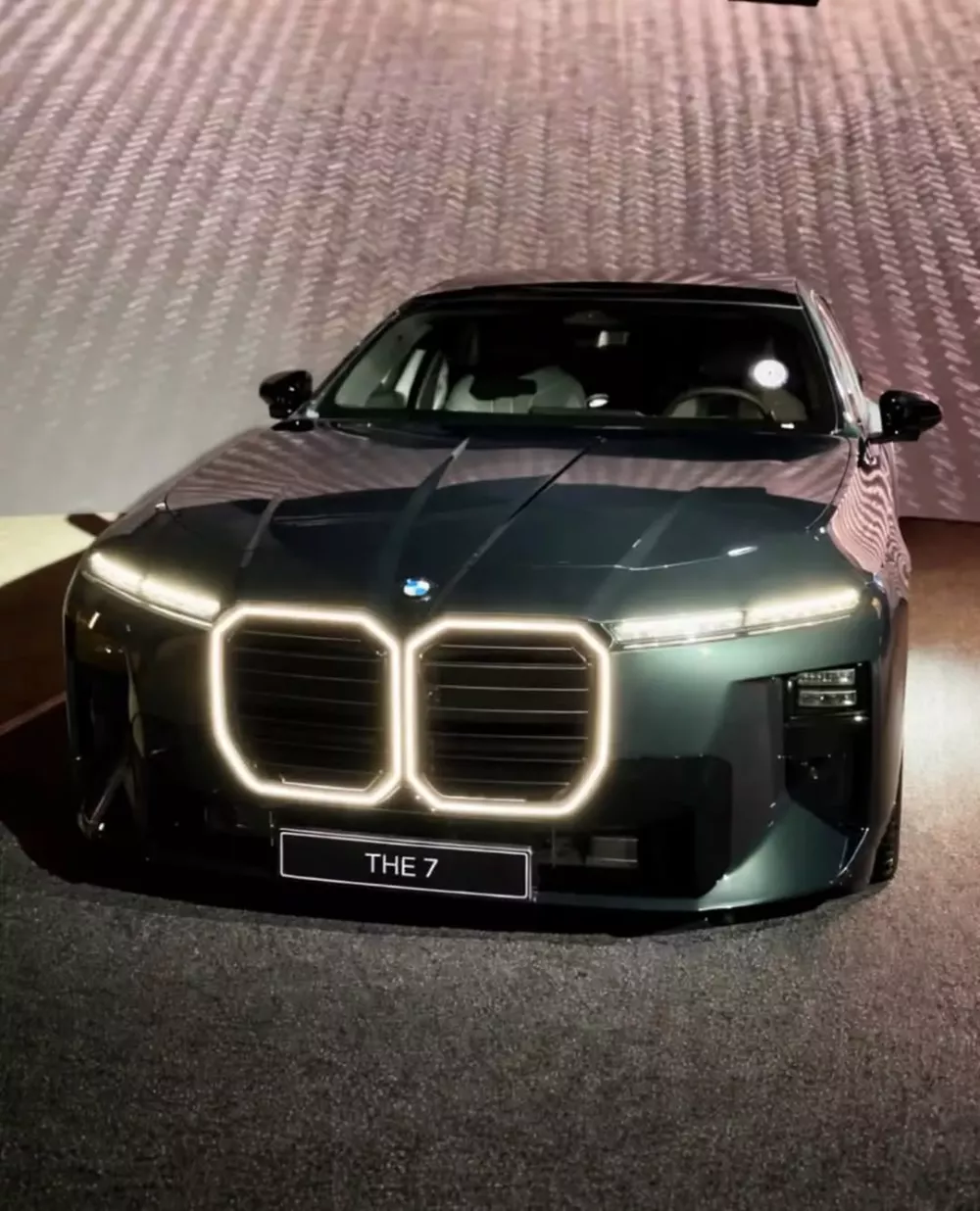 Bộ đôi BMW X5 và 7-Series đời mới rò rỉ "ảnh nóng" trước khi ra mắt trong tương lai gần - Ảnh 1. Bộ đôi BMW X5 và 7-Series đời mới rò rỉ "ảnh nóng" trước khi ra mắt trong tương lai gần - Ảnh 1.