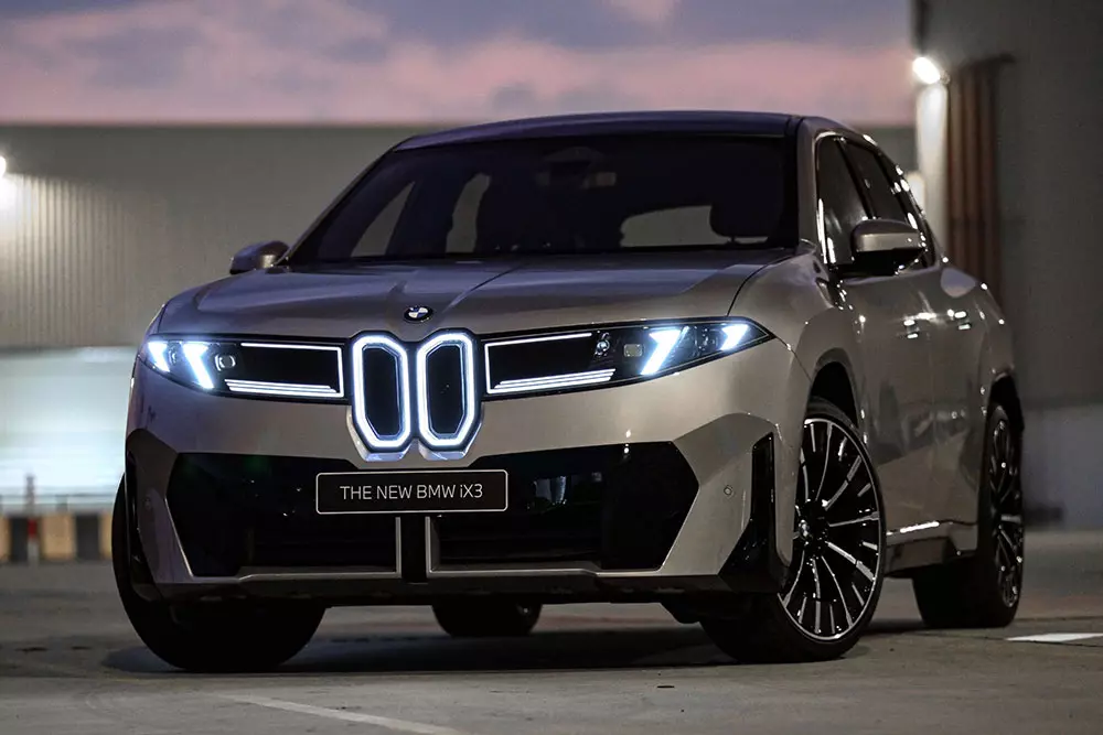 BMW iX3 lần đầu tiên đặt chân đến Đông Nam Á, giá từ 2,95 tỷ đồng - Ảnh 5.