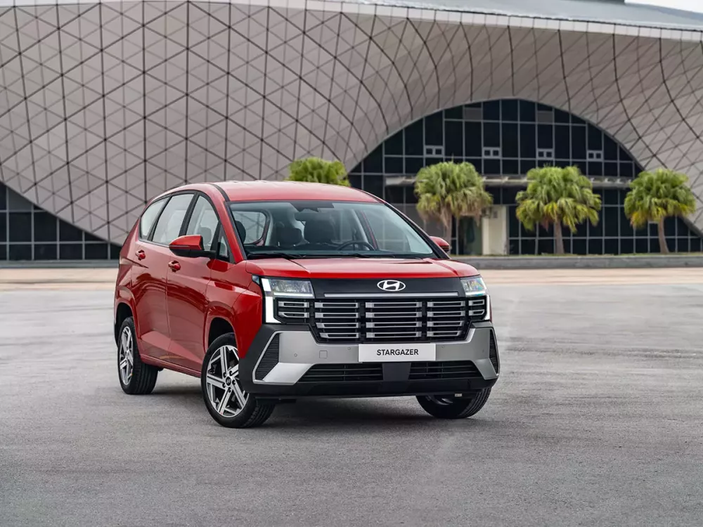 Hyundai Stargazer 2026 chính thức ra mắt Việt Nam, giá khởi điểm tăng mạnh - Ảnh 1. Hyundai Stargazer 2026 chính thức ra mắt Việt Nam, giá khởi điểm tăng mạnh - Ảnh 1.