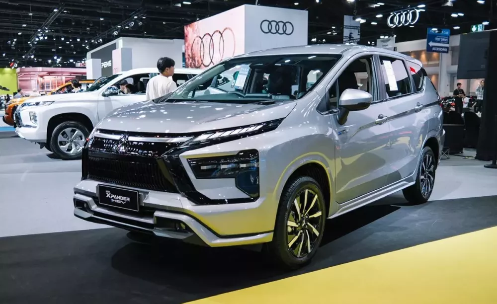 Mitsubishi Xpander Hybrid ra mắt bản nâng cấp, đã có 6 túi khí và hệ thống an toàn chủ động ADAS - Ảnh 1. Mitsubishi Xpander Hybrid ra mắt bản nâng cấp, đã có 6 túi khí và hệ thống an toàn chủ động ADAS - Ảnh 1.