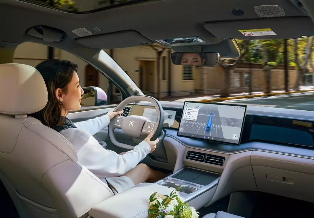 SUV hạng trung BYD Song Ultra DM-i chính thức ra mắt, có thể chạy 1.845 km không nghỉ - Ảnh 3.