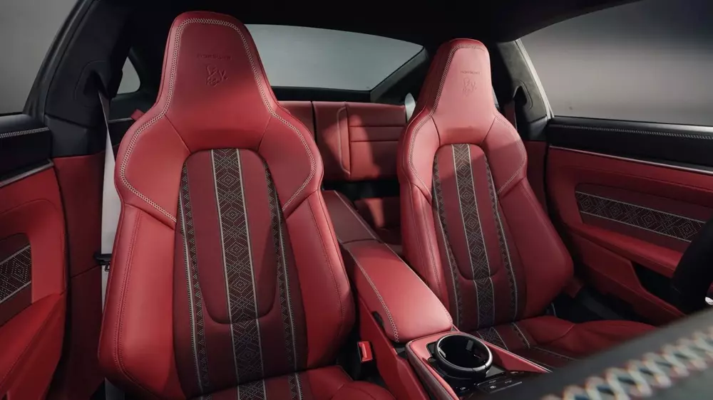 Porsche 911 Turbo S Sadu Edition trình làng, kết hợp động cơ 701 mã lực với nghề thủ công lâu đời - Ảnh 8.