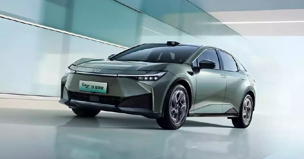Toyota ra mắt mẫu sedan điện mới tại thị trường “hàng xóm” của Việt Nam