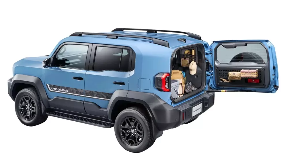 Land Cruiser với gói phụ kiện chính hãng của Toyota Land Cruiser với gói phụ kiện chính hãng của Toyota
