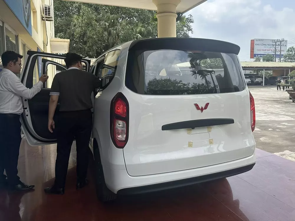 Khu vực phía sau của Wuling Grango có thiết kế tối giản Khu vực phía sau của Wuling Grango có thiết kế tối giản