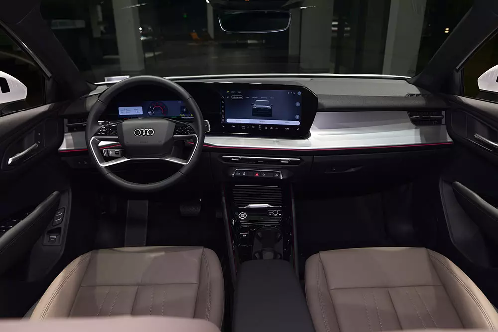 SUV hạng sang cỡ nhỏ Audi Q3 2026 được giới thiệu ở Việt Nam, giá cao hơn đối thủ BMW X1 sắp ra mắt - Ảnh 7.