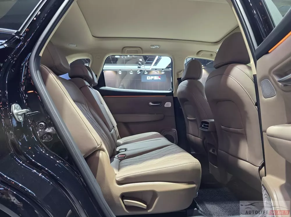 DFSK E5 Plus - phiên bản chỉ "ăn" 1,25 lít/100 km của SUV cỡ C sắp ra mắt Việt Nam - đã đến Đông Nam Á - Ảnh 6.