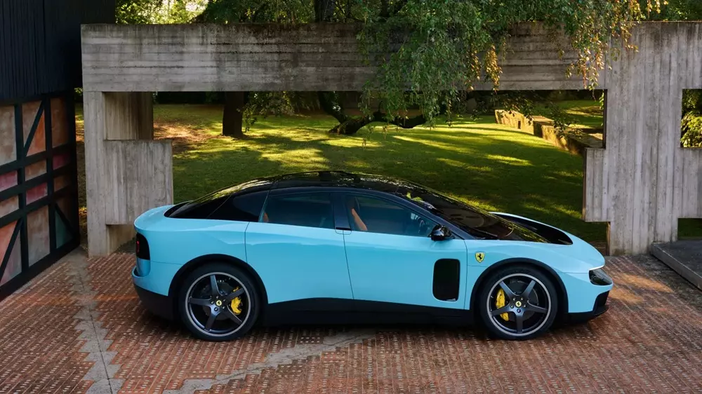 Thiết kế của Ferrari Luce là đề tài tranh cãi dữ dội sau khi xe ra mắt vào hôm 25/5 vừa qua