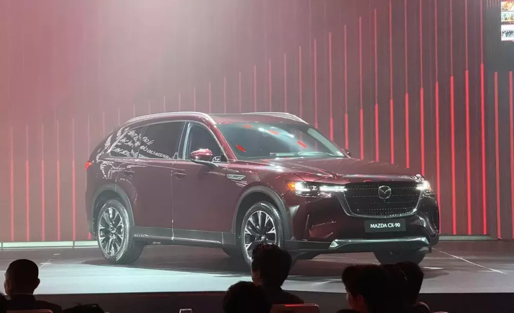 SUV cỡ lớn Mazda CX-90 chính thức ra mắt Việt Nam, đưa thương hiệu Nhật tiến lên phân khúc cao cấp