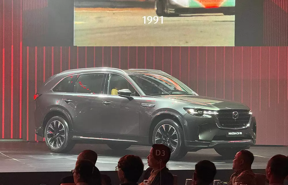 Mazda CX-90 có 2 tùy chọn động cơ