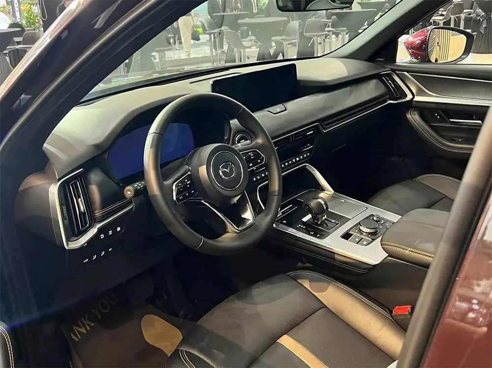 Mazda CX-90 sở hữu nội thất mang phong cách cao cấp