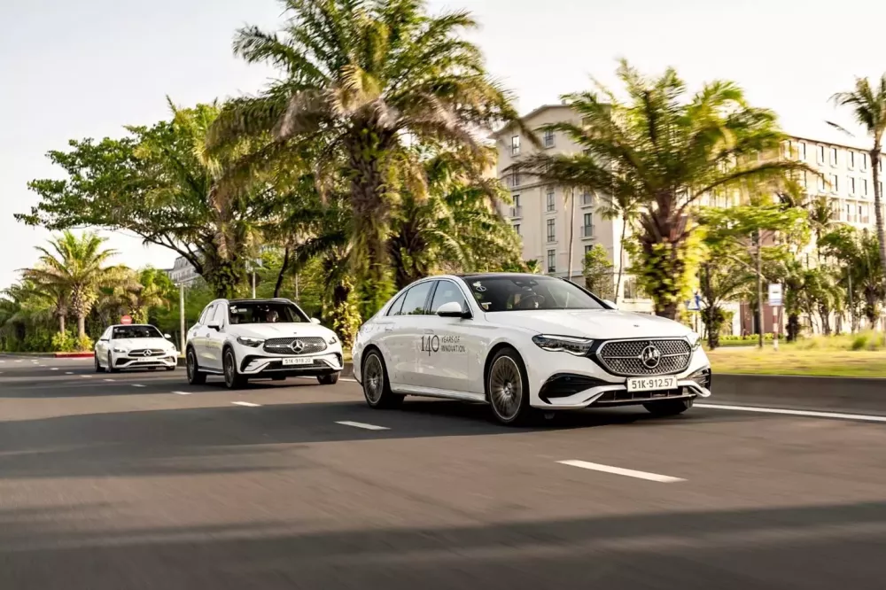 Mercedes-Benz tăng tốc hàng loạt chương trình kỷ niệm 140 năm - Ảnh 1.