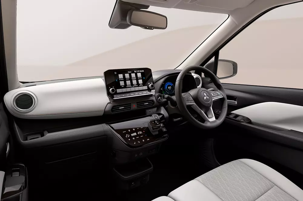 Khoang lái của Mitsubishi eK Cross EV 2027
