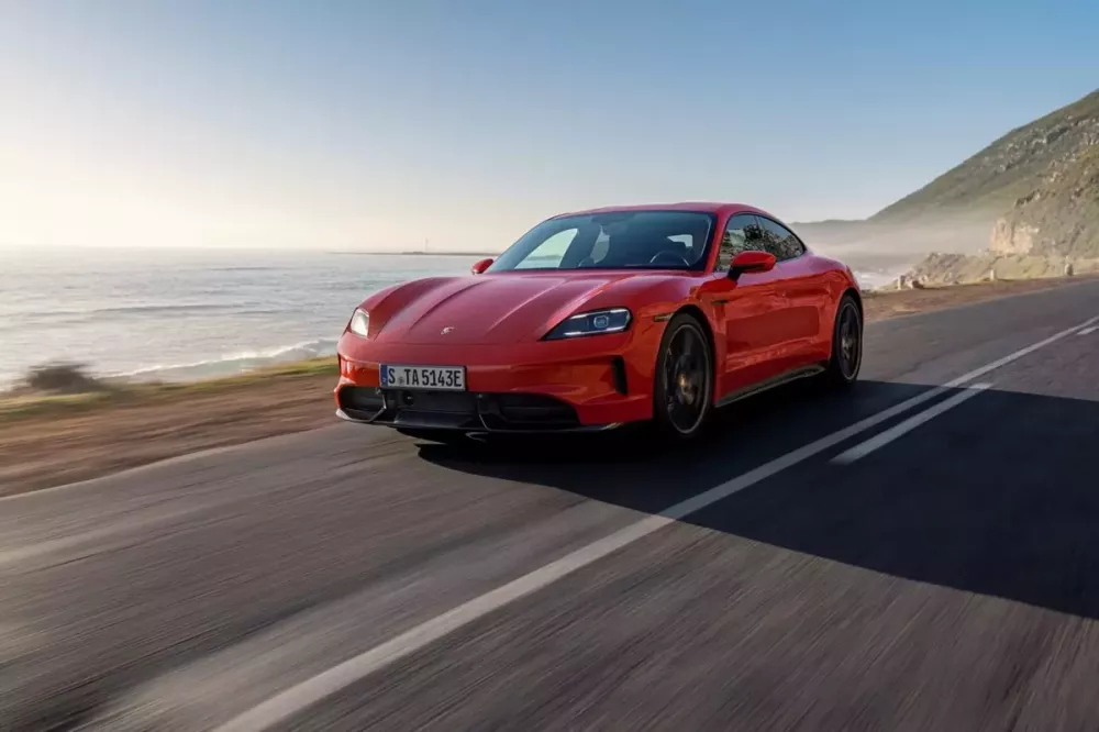 Ô tô điện Porsche Taycan 2027 được bổ sung công nghệ mô phỏng quá trình sang số như xe xăng - Ảnh 3.