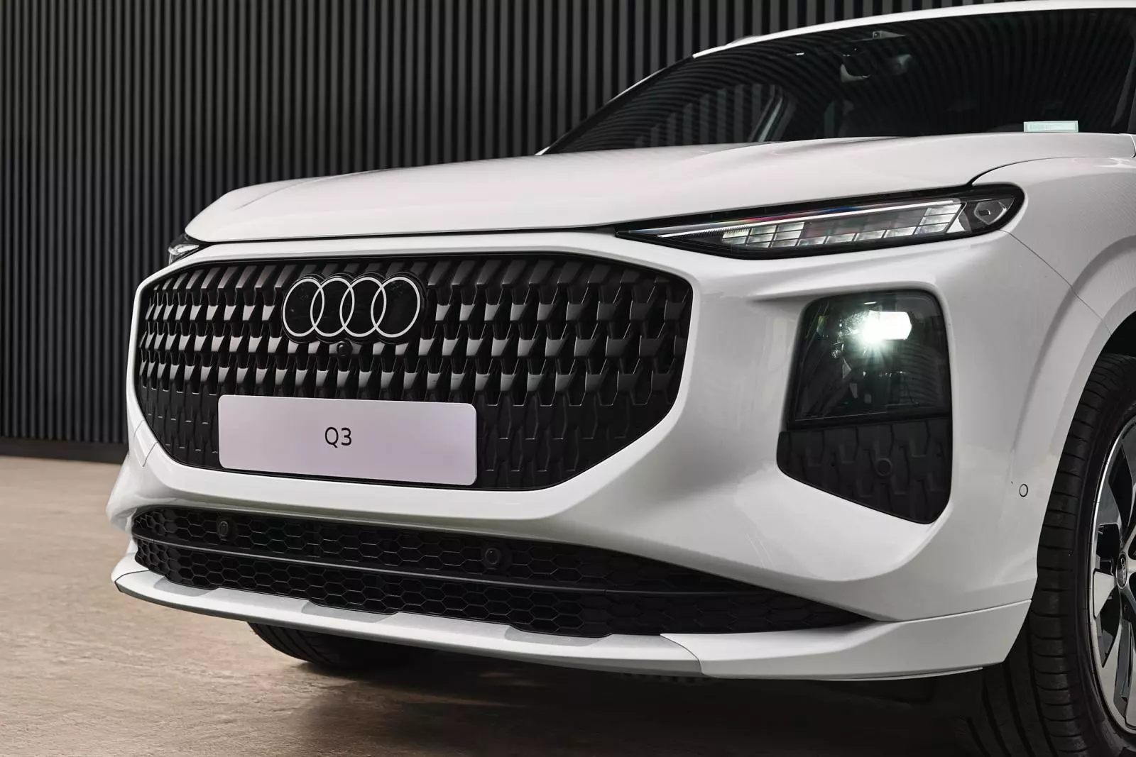Chi tiết diện mạo mới và nâng cấp công nghệ Audi Q3 2026 hơn 2 tỷ đồng tại Việt Nam  - Ảnh 4.