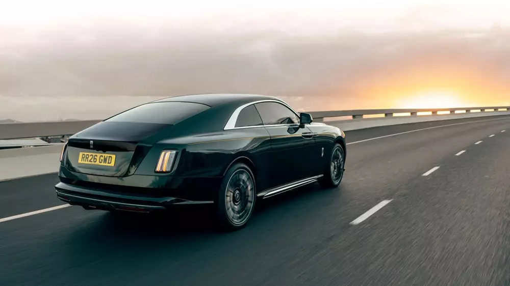 Ra mắt Rolls-Royce Spectre Series II với nội thất xa hoa, động cơ mạnh hơn và phạm vi di chuyển dài hơn - Ảnh 13.