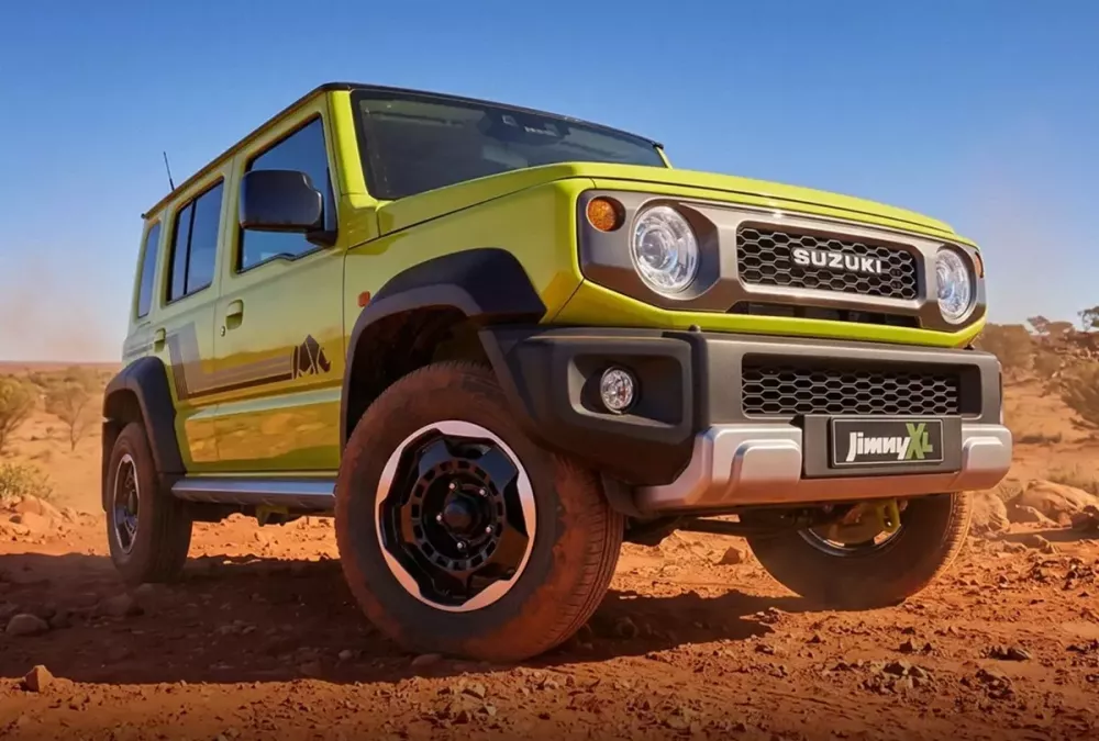 Suzuki Jimny ra mắt phiên bản đắt nhất từ trước đến nay, đi kèm loạt phụ kiện đi phượt