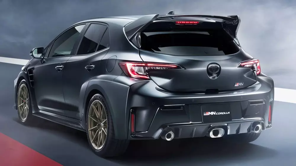 Toyota Corolla ra mắt phiên bản GRMN với khối động cơ "nhỏ nhưng có võ" và nội thất 2 chỗ ngồi - Ảnh 4.
