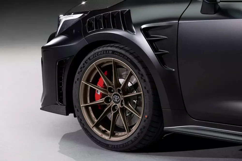Toyota Corolla ra mắt phiên bản GRMN với khối động cơ "nhỏ nhưng có võ" và nội thất 2 chỗ ngồi - Ảnh 5.