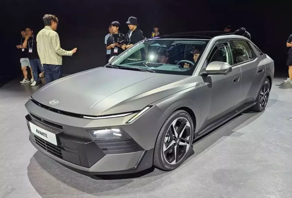 Hyundai Elantra 2027 bản cao cấp