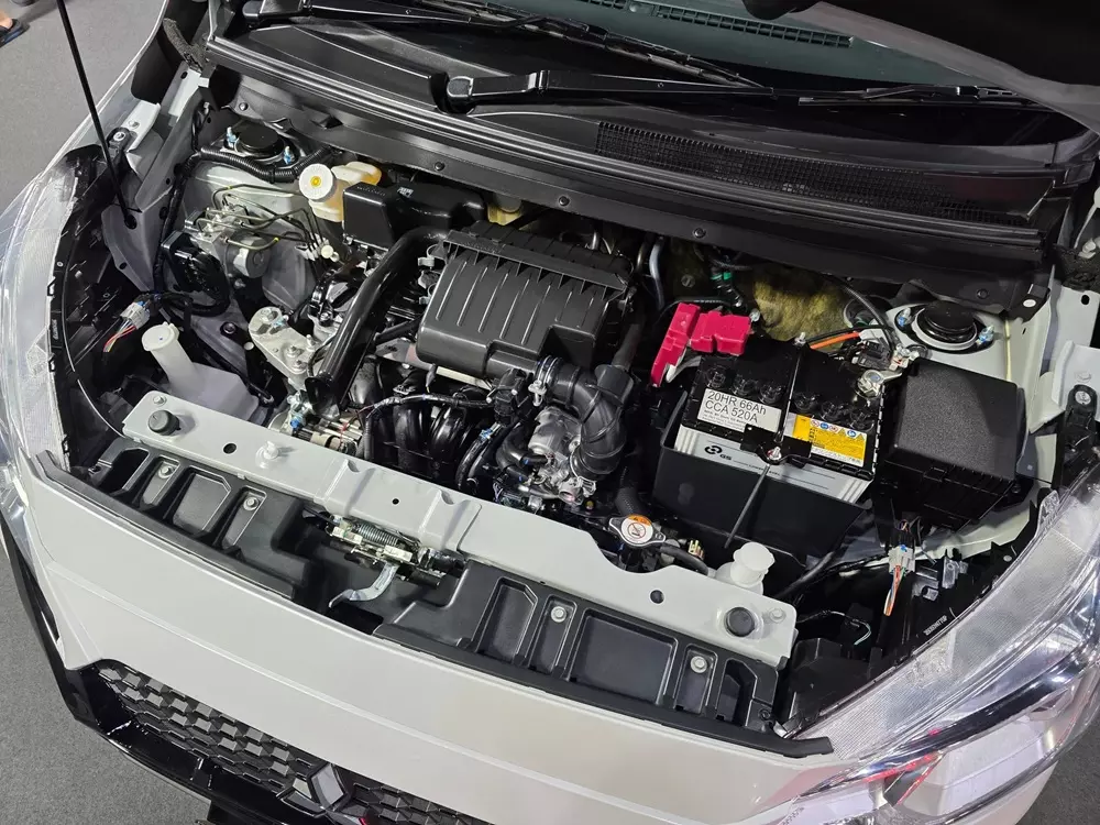 Mitsubishi Attrage 2026 không thay đổi động cơ.