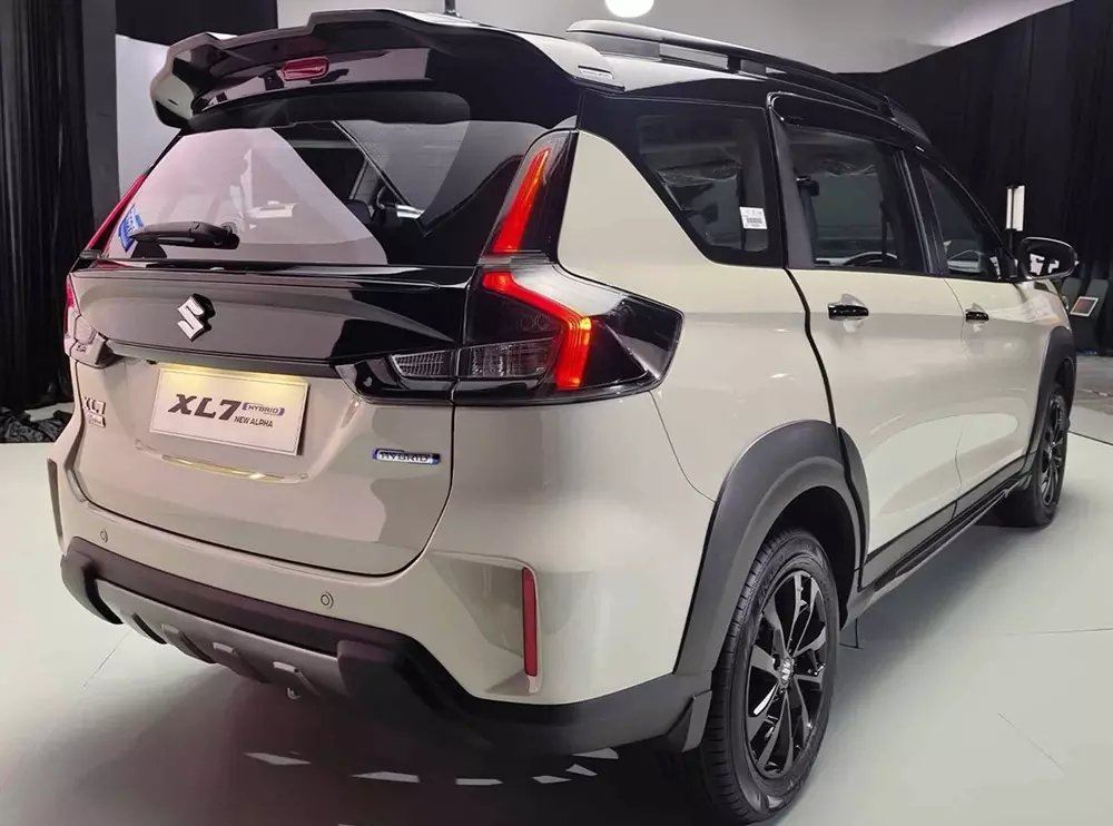 Suzuki XL7 bản nâng cấp lộ hoàn toàn thiết kế ngoại thất trước khi ra mắt trong tháng này - Ảnh 5.