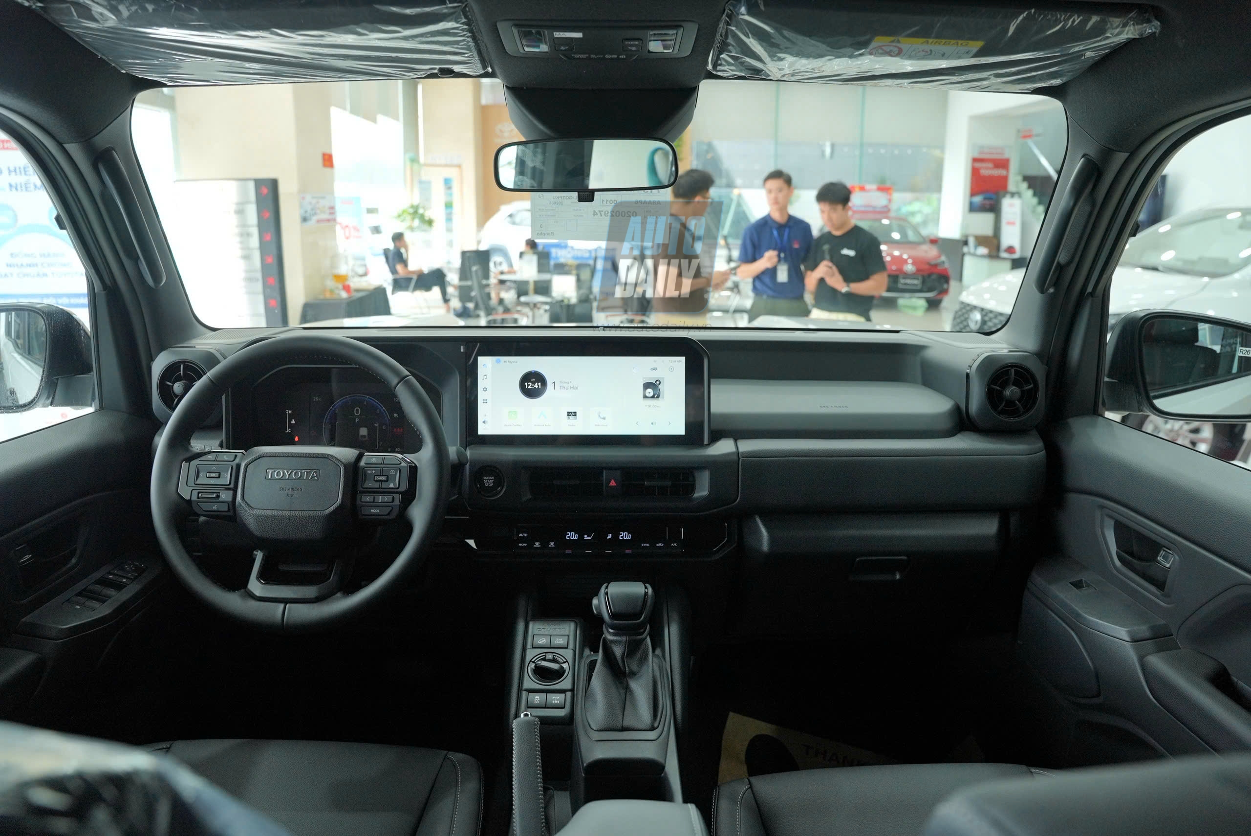 Toyota Land Cruiser FJ (22).jpg Toyota Land Cruiser FJ (22).jpg