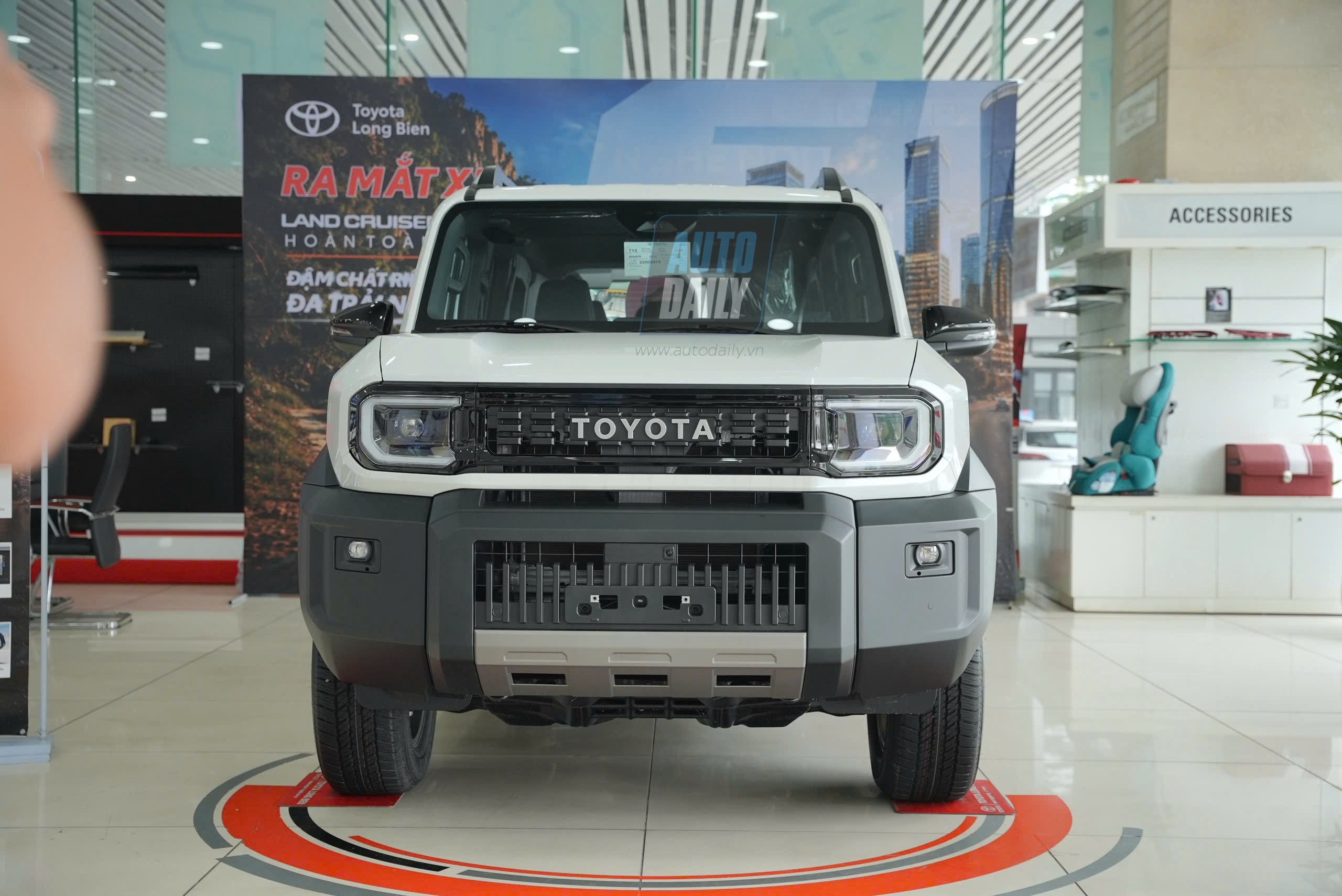 Toyota Land Cruiser FJ (27).jpg Toyota Land Cruiser FJ (27).jpg
