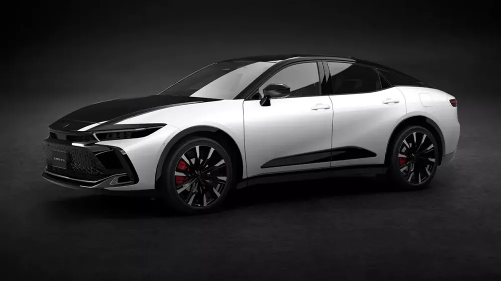 Toyota Crown Crossover 2027 lộ diện, được điều chỉnh chi tiết thiết kế từng gây nhiều tranh cãi