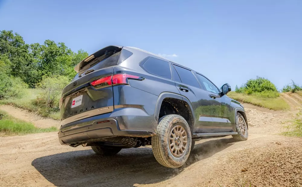 Toyota Sequoia 2027 giữ nguyên động cơ cũ
