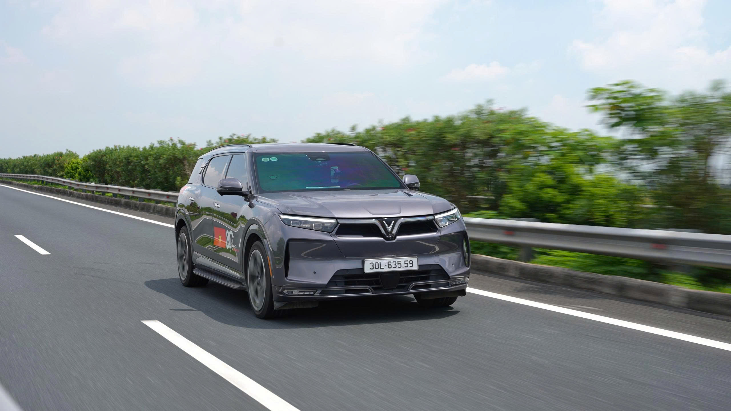 Tốn bao nhiêu tiền? Hay lỗi vặt không? | Đánh giá VinFast VF 9 sau 15.000 km