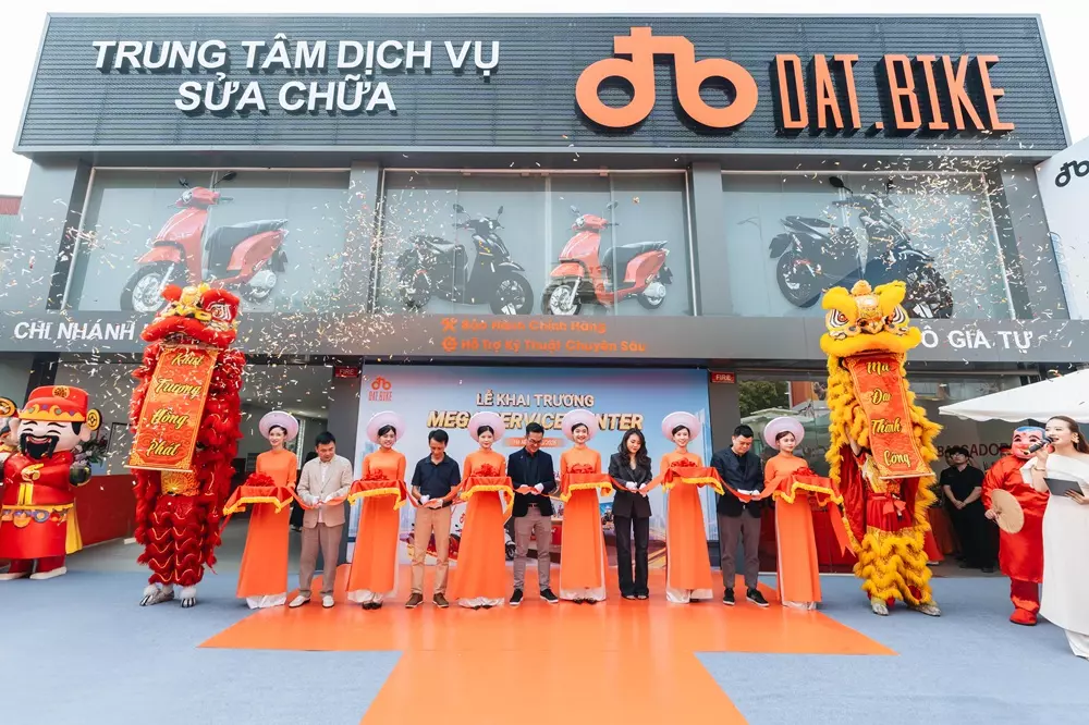 Hãng xe máy điện Dat Bike khai trương Trung tâm Dịch vụ Sửa chữa Mega Service Center tại Hà Nội