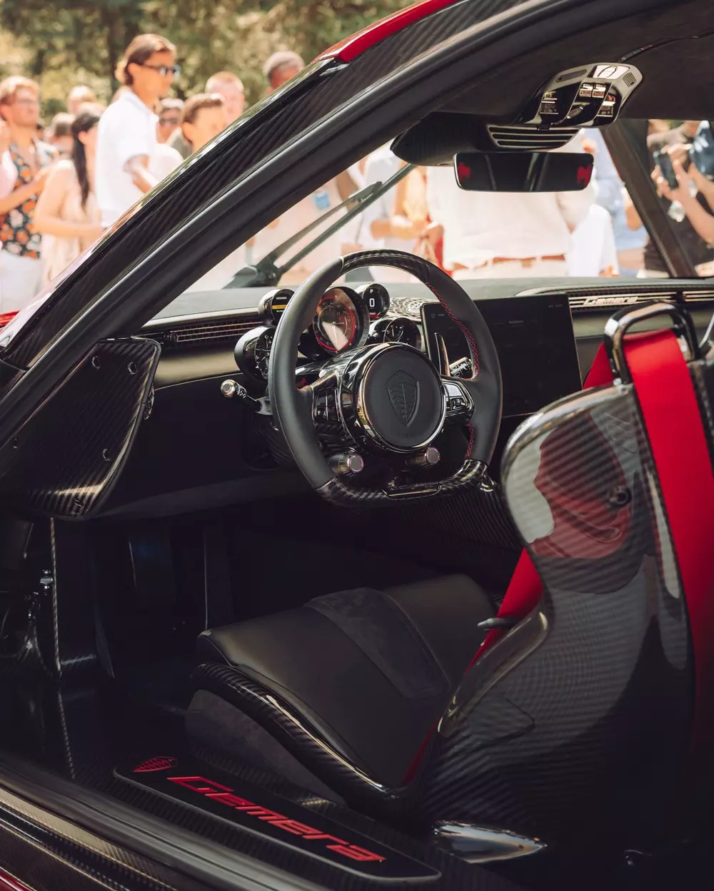 Chiếc Koenigsegg Gemera trị giá 3 triệu USD đầu tiên trên thế giới bị đập phá chỉ vài ngày sau khi bàn giao cho chủ nhân - Ảnh 7.