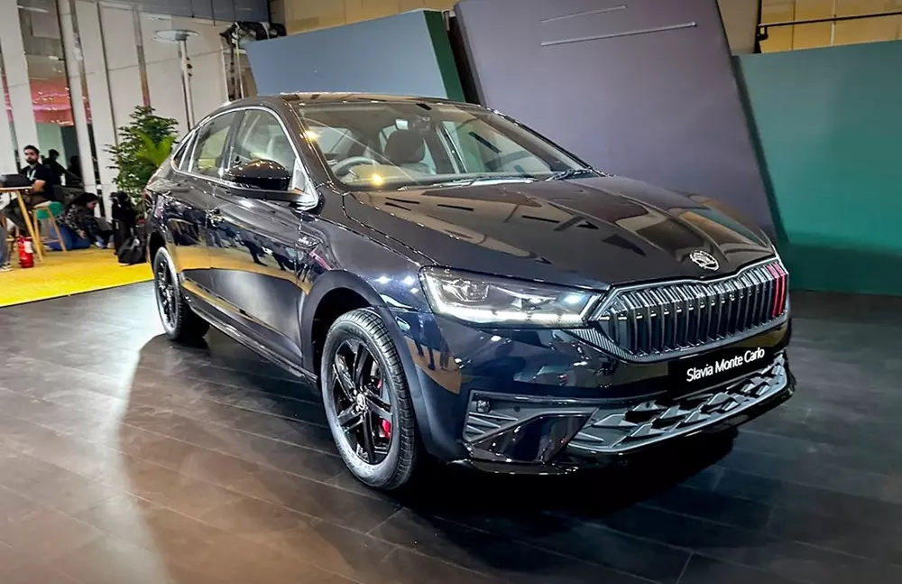 Sedan giá rẻ đang bán ở Việt Nam Skoda Slavia ra mắt phiên bản mới với thiết kế và trang bị nâng cấp - Ảnh 2.