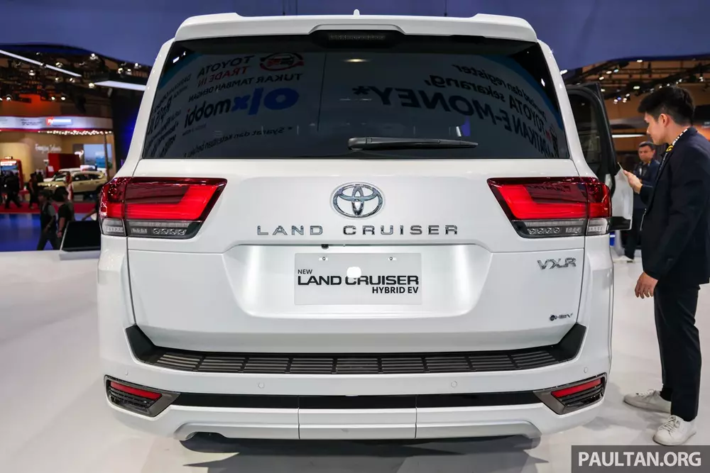 Toyota Land Cruiser Hybrid 2026 tiếp tục ra mắt Đông Nam Á trước ngày về Việt Nam - Ảnh 4.
