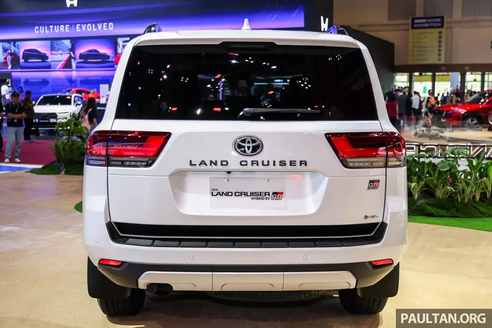 Toyota Land Cruiser Hybrid 2026 tiếp tục ra mắt Đông Nam Á trước ngày về Việt Nam - Ảnh 5.