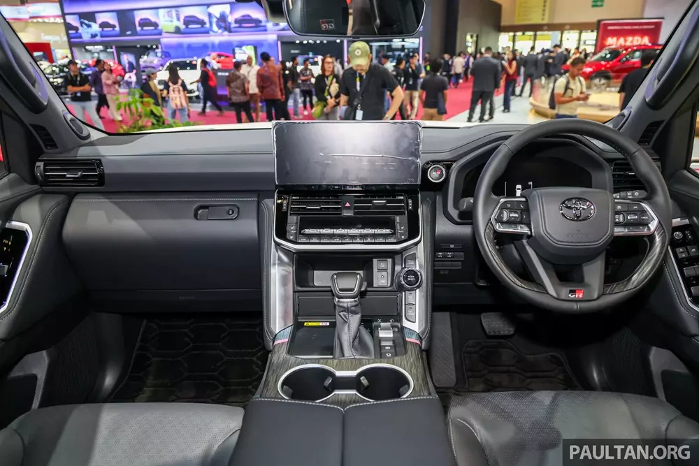 Toyota Land Cruiser Hybrid 2026 tiếp tục ra mắt Đông Nam Á trước ngày về Việt Nam - Ảnh 9.