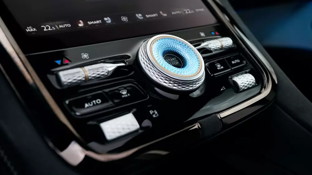 Núm xoay đẹp mắt của Bentley Torcal