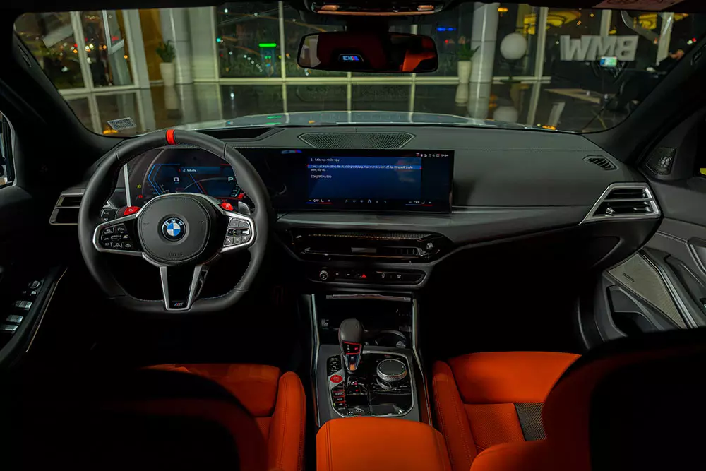 Khoang lái bên trong BMW M3 Touring