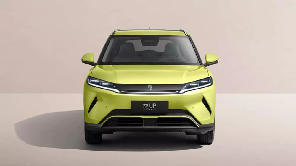BYD Atto 2 2027 màu vàng mới