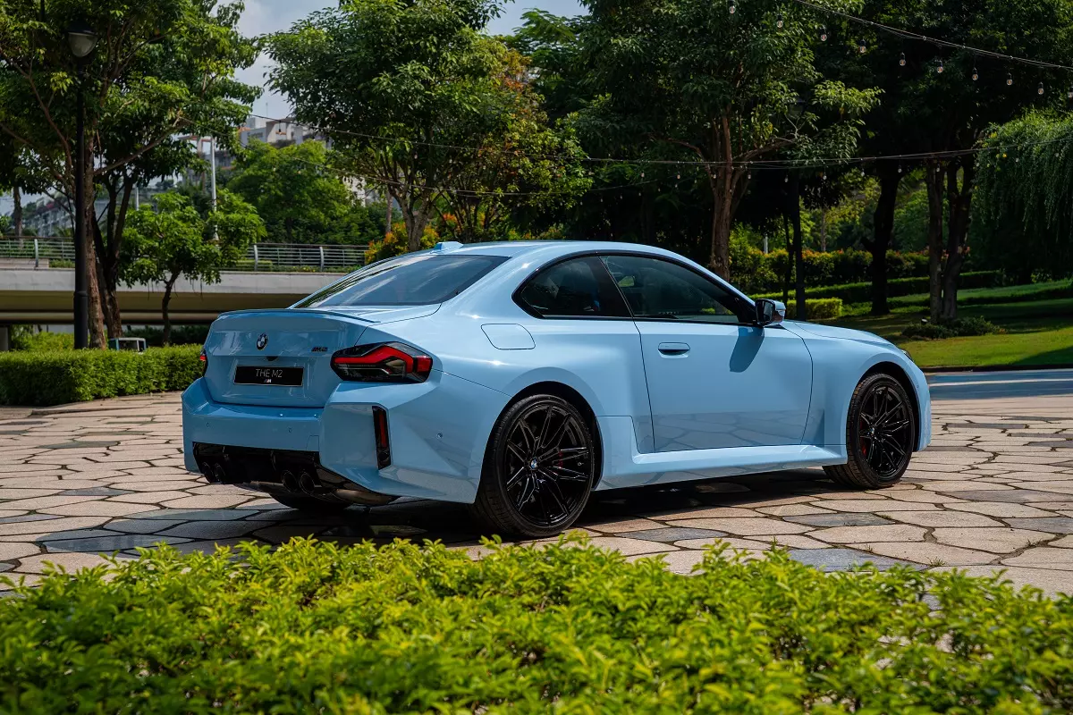 Chi tiết BMW M2 giá từ 4,099 tỷ đồng, mạnh 480 mã lực tại Việt Nam - Ảnh 2.