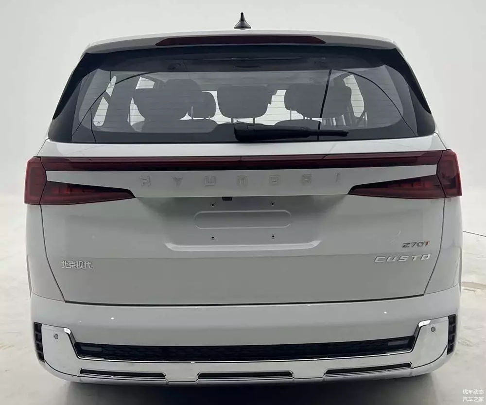 Hyundai Custin 2027 lộ diện với thiết kế mới, sẽ được bán ở Việt Nam - Ảnh 4.