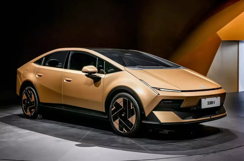 Hyundai Ioniq V ra mắt tại Trung Quốc trước khi mở bán trên toàn cầu - Ảnh 2.