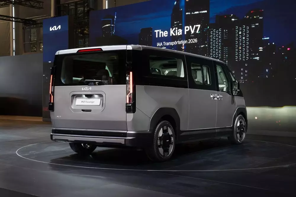 Kia PV7 trình làng, phả hơi nóng lên Ford Transit - Ảnh 9.