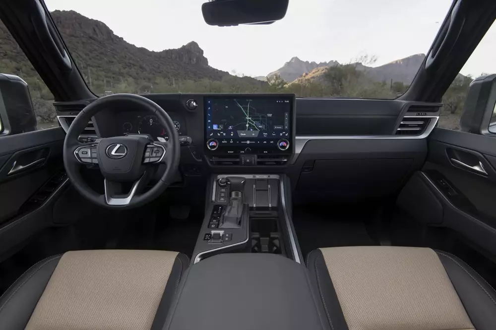 SUV hạng sang Lexus GX 2027 trình làng, thêm trang bị và tăng giá mạnh - Ảnh 3.