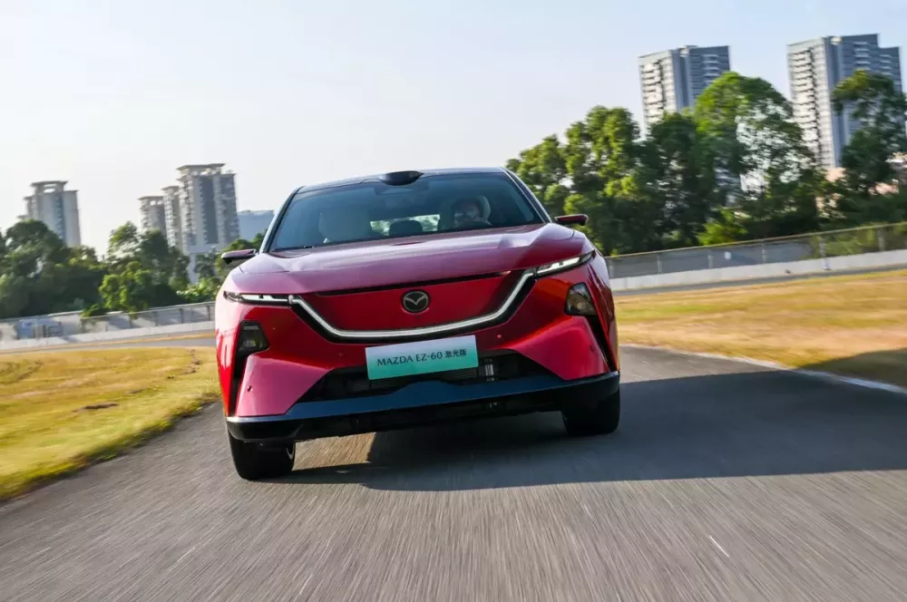 Mazda CX-6e bản nâng cấp vẫn giữ nguyên động cơ
