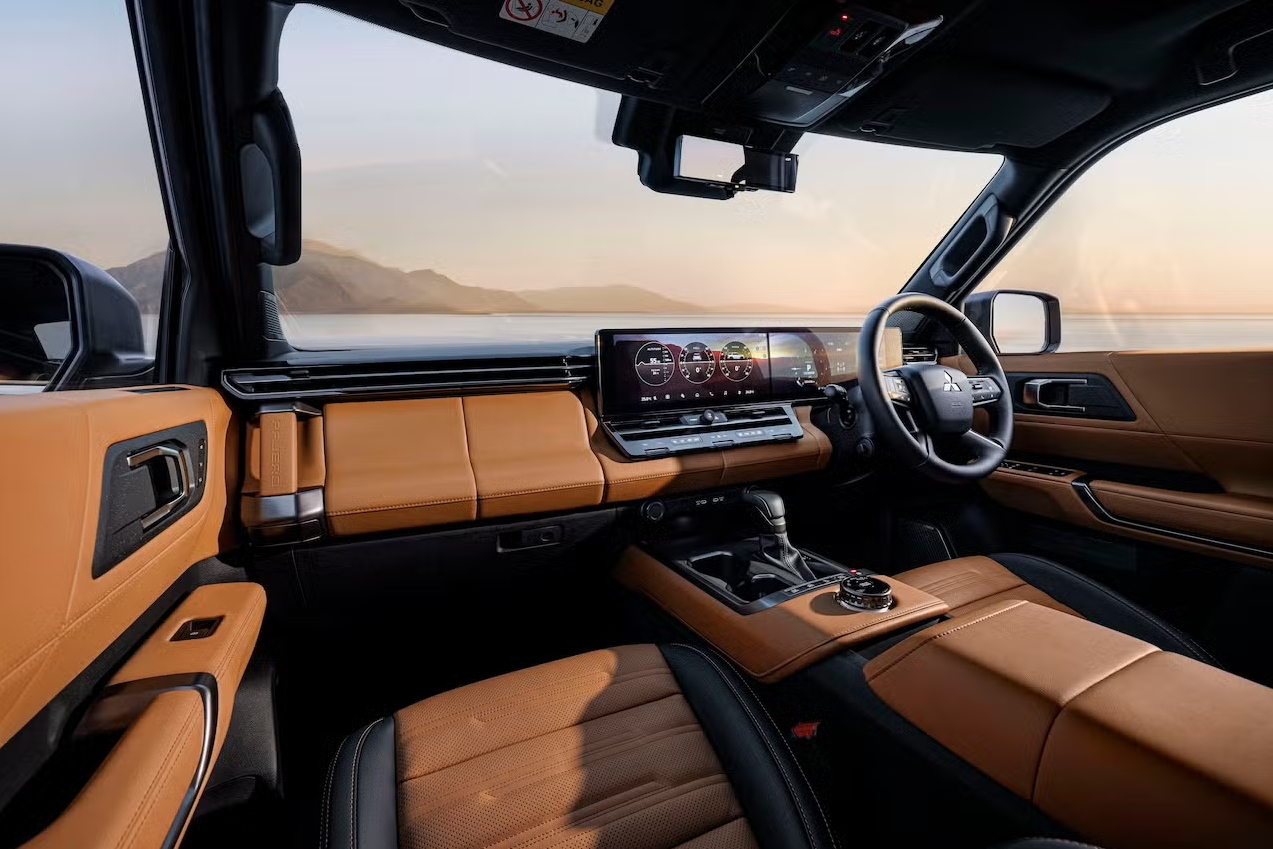 Mitsubishi Pajero 2.png