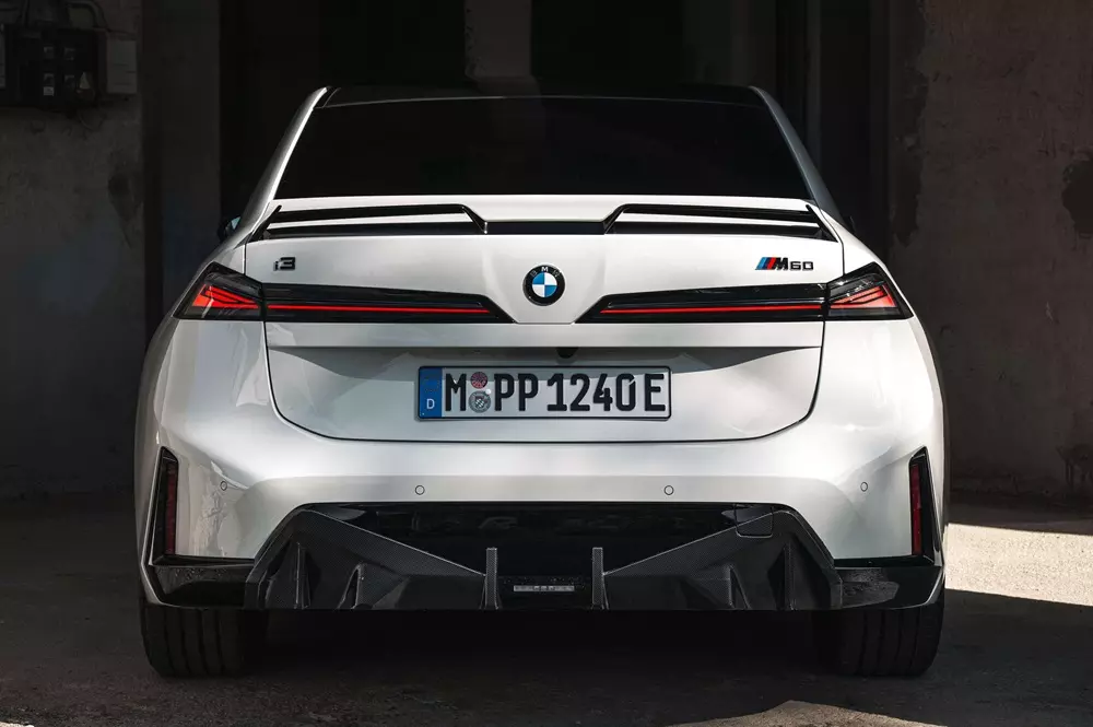 Xe điện hạng sang BMW i3 được bổ sung phiên bản hiệu suất cao M60 mới - Ảnh 6.