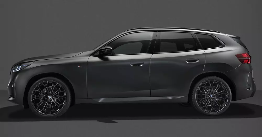 BMW X3 M50 xDrive 2027 được bổ sung gói Black Package