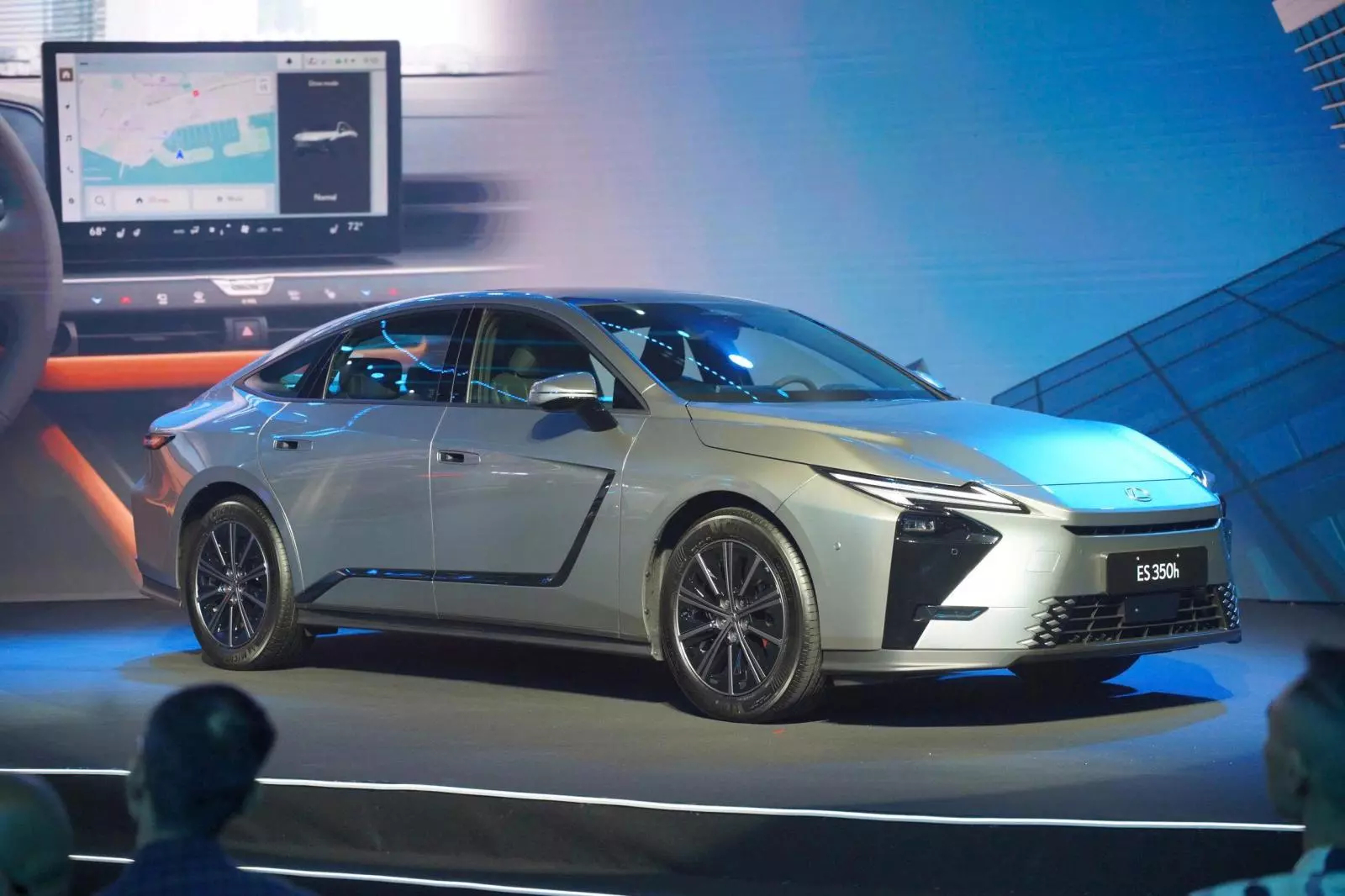Lexus ES 2026 tại Việt Nam thêm bản thuần điện ES 500e, giá từ 2,34 tỷ đồng - Ảnh 3.